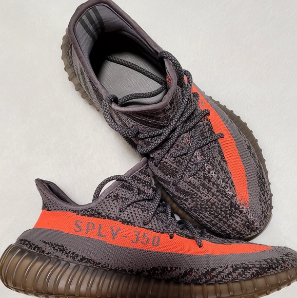 Yeezy boost 350 v2 Size 11 - Picture 2 of 4
